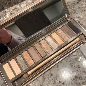 Urban Decay Naked 2 Eyeshadow Pallet